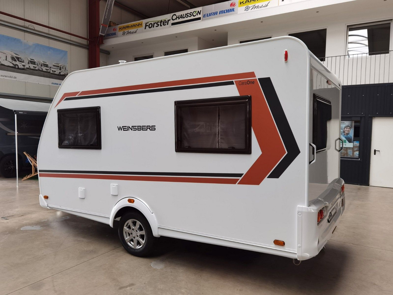 Weinsberg CARAONE 390 QD / -2026 -/ ALLE PAKETE - Lakókocsi: 5 kép. Weinsberg CARAONE 390 QD / -2026 -/ ALLE PAKETE - Lakókocsi: 5 kép.