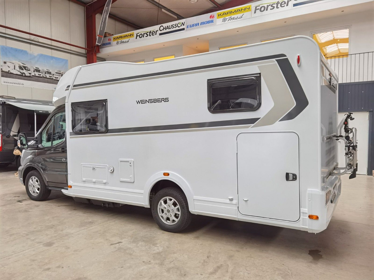 Weinsberg CARASUITE 650 MEG/155-DSG/EINZELBETTEN & HUBBETT - Félintegrált lakóautó: 5 kép. Weinsberg CARASUITE 650 MEG/155-DSG/EINZELBETTEN & HUBBETT - Félintegrált lakóautó: 5 kép.