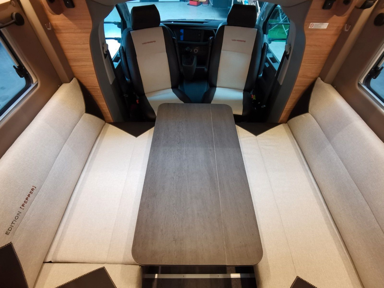 Félintegrált lakóautó Weinsberg X-CURSION CUV 500 LT PEPPER EDITION / 150PS-DSG: 15 kép.