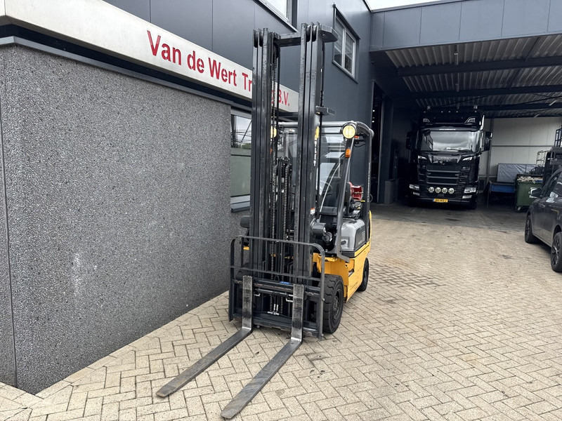 Atlet Atlet P1D1A15LT Triplo 650 Freelift/Sideshift 760UUR LPG 2012 - Gázüzemű targonca: 4 kép. Atlet Atlet P1D1A15LT Triplo 650 Freelift/Sideshift 760UUR LPG 2012 - Gázüzemű targonca: 4 kép.