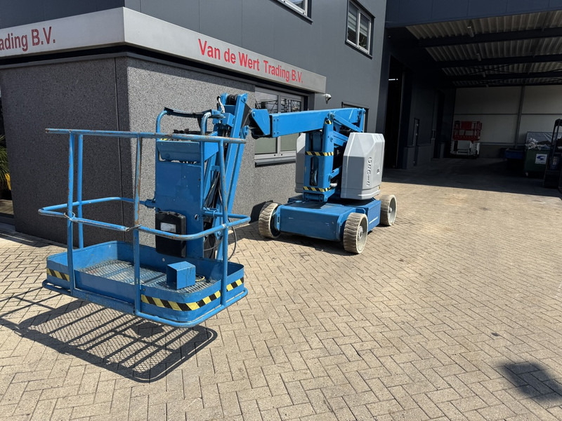 Genie Z-34/22N Knikarmhoogwerker / Arbeitsbuhne 12.5M werkhoogte 2000 - Személyemelő: 3 kép. Genie Z-34/22N Knikarmhoogwerker / Arbeitsbuhne 12.5M werkhoogte 2000 - Személyemelő: 3 kép.