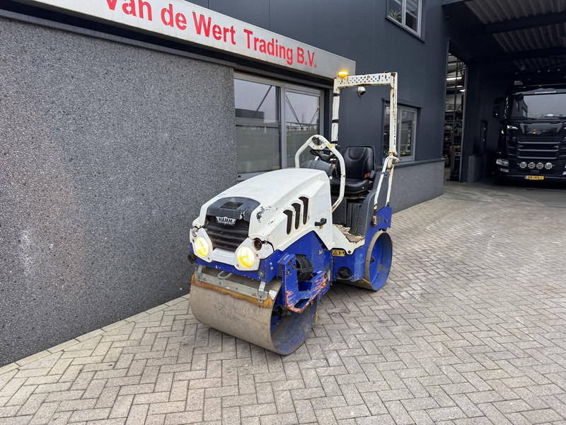 Hamm HD 8 VV Trilwals / Road Roller / Tandemwalze 2014 Kubota Diesel - Henger: 2 kép. Hamm HD 8 VV Trilwals / Road Roller / Tandemwalze 2014 Kubota Diesel - Henger: 2 kép.