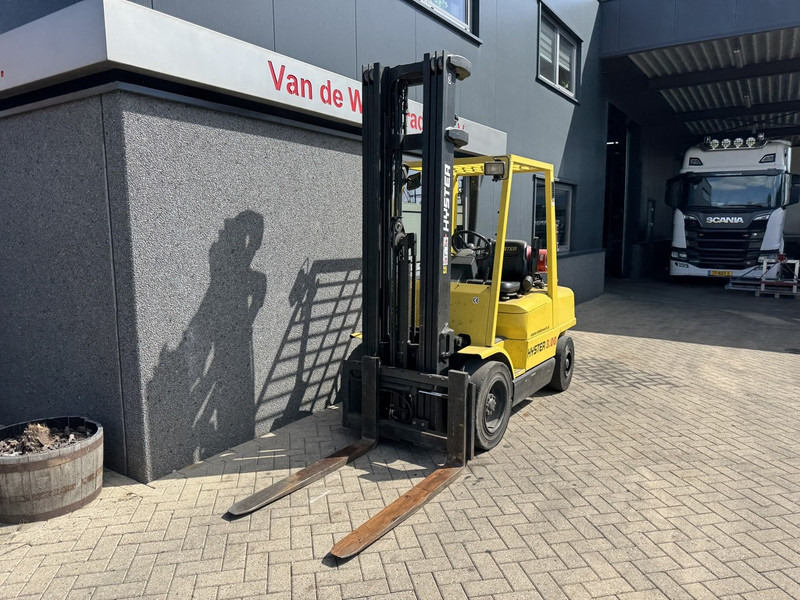 Hyster H 3.20 XML - Gázüzemű targonca: 3 kép. Hyster H 3.20 XML - Gázüzemű targonca: 3 kép.