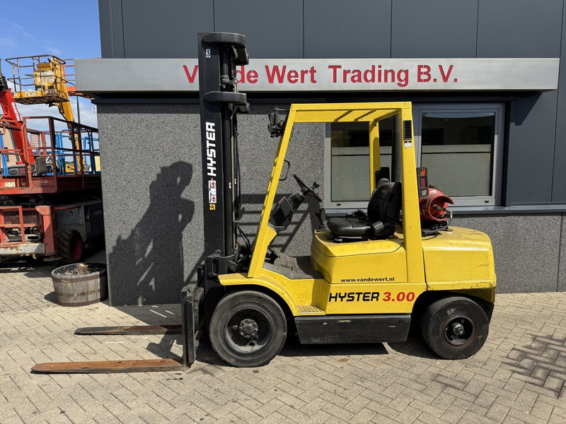 Hyster H 3.20 XML - Gázüzemű targonca: 1 kép. Hyster H 3.20 XML - Gázüzemű targonca: 1 kép.