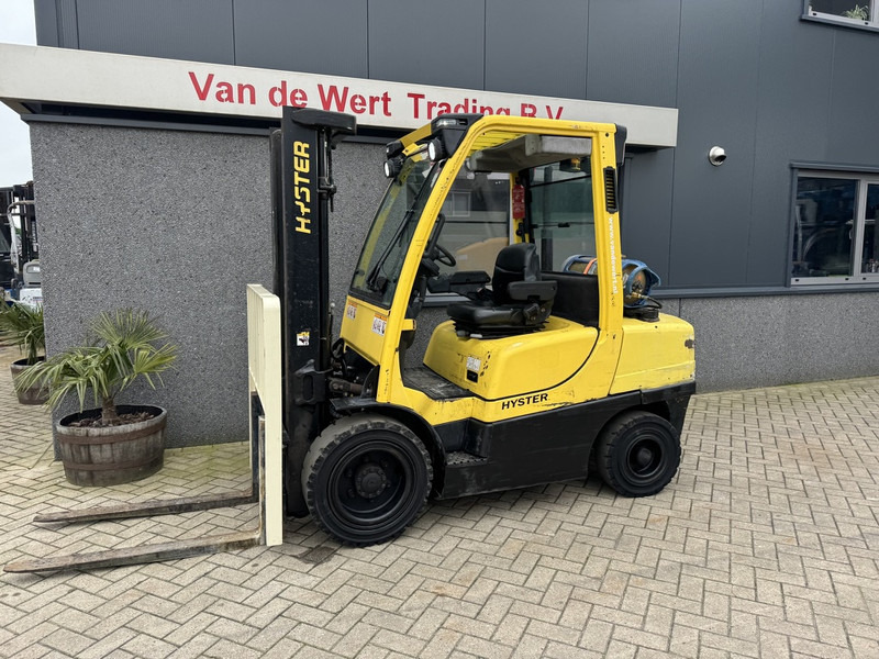 Hyster H 3.5 FT - Gázüzemű targonca: 2 kép. Hyster H 3.5 FT - Gázüzemű targonca: 2 kép.