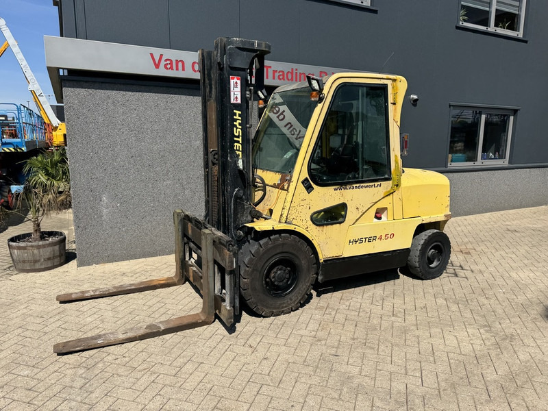 Hyster H 4.50 XM - Dízel targonca: 2 kép. Hyster H 4.50 XM - Dízel targonca: 2 kép.