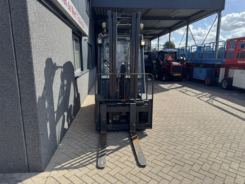 Dízel targonca Linde H35D triplo550 Freelift / Sideshift 2007 VW DIESEL: 10 kép.