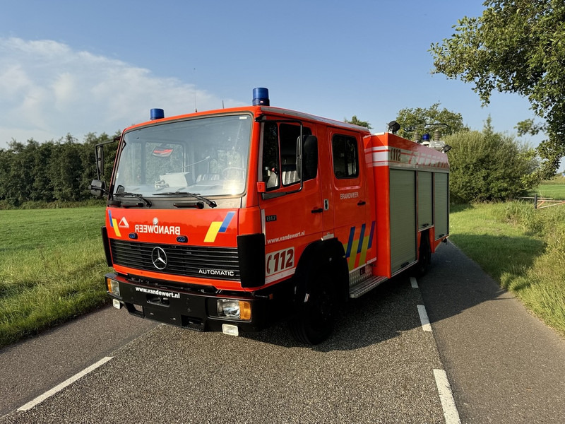 Mercedes-Benz 817 - Tűzoltóautó: 1 kép. Mercedes-Benz 817 - Tűzoltóautó: 1 kép.