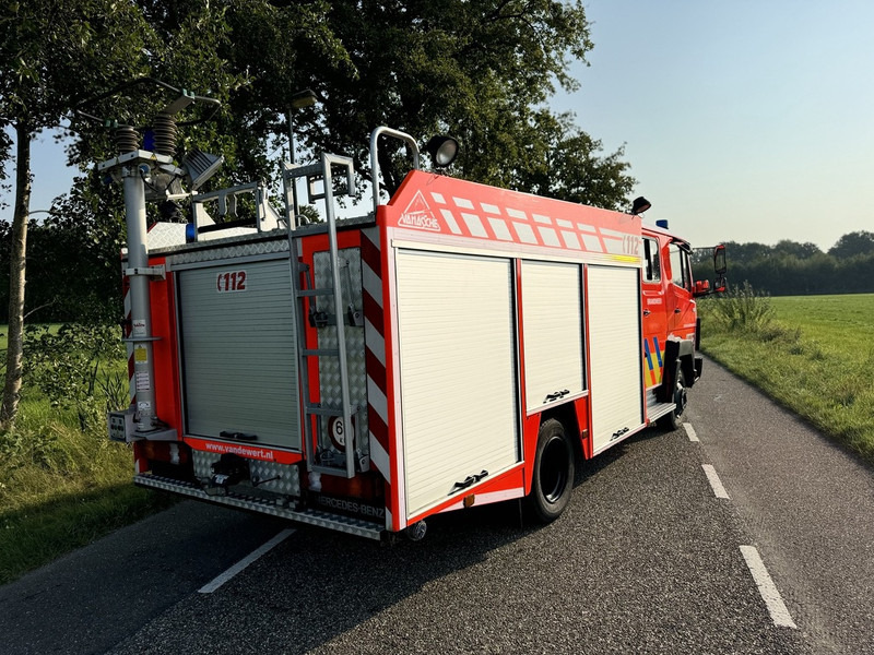 Mercedes-Benz 817 - Tűzoltóautó: 5 kép. Mercedes-Benz 817 - Tűzoltóautó: 5 kép.