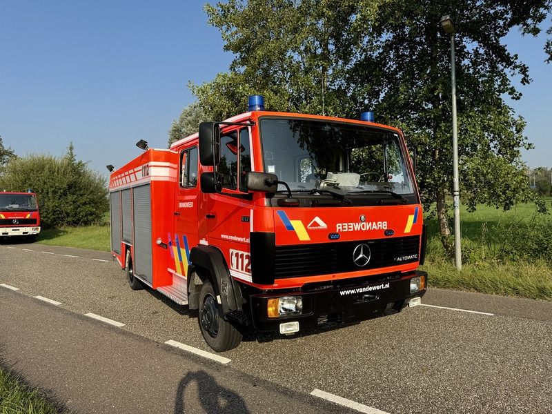 Mercedes-Benz 817 - Tűzoltóautó: 2 kép. Mercedes-Benz 817 - Tűzoltóautó: 2 kép.