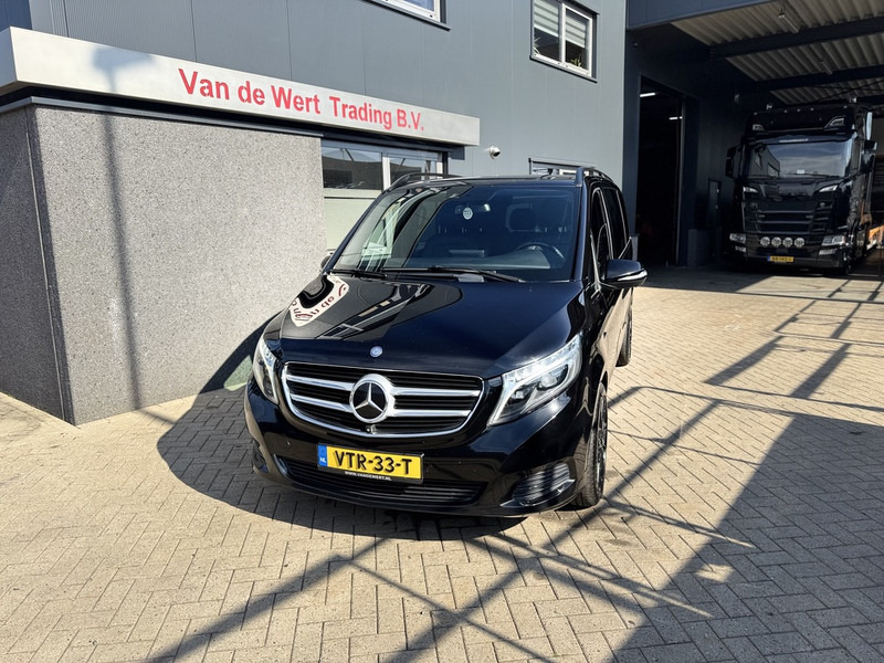 Mercedes-Benz V250 Avantgarde | DC | Burmester | Elektr. Schuifdeuren | 2015 | Leer | Vol | APK 6-2026 - Furgon: 3 kép. Mercedes-Benz V250 Avantgarde | DC | Burmester | Elektr. Schuifdeuren | 2015 | Leer | Vol | APK 6-2026 - Furgon: 3 kép.