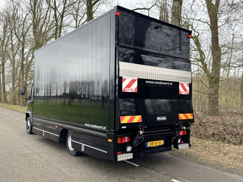 Mercedes-Benz vario 814 D - Dobozos felépítményű teherautó: 2 kép. Mercedes-Benz vario 814 D - Dobozos felépítményű teherautó: 2 kép.