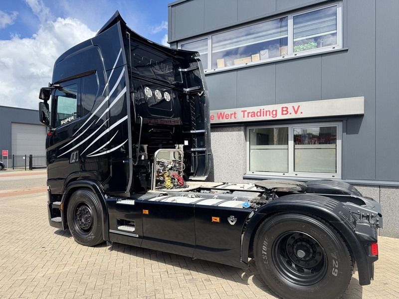 Scania S520 V8 4x2 Full Air - Automaat - Retarder - Euro 6 - I Park Cool - 2018 - TUV 02-2026 - Nyergesvontató: 5 kép. Scania S520 V8 4x2 Full Air - Automaat - Retarder - Euro 6 - I Park Cool - 2018 - TUV 02-2026 - Nyergesvontató: 5 kép.