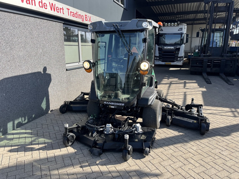 Ransomes Ransomes MP653 3 delige grasmaaier gazonmaaier 2016 8400uur KUBOTA DIESEL 653 - Kerti fűkasza: 4 kép. Ransomes Ransomes MP653 3 delige grasmaaier gazonmaaier 2016 8400uur KUBOTA DIESEL 653 - Kerti fűkasza: 4 kép.