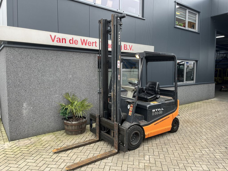 Still heftruck forklift R60-30 heftruck duplo460 sideshift 2002 - Elektromos targonca: 2 kép. Still heftruck forklift R60-30 heftruck duplo460 sideshift 2002 - Elektromos targonca: 2 kép.