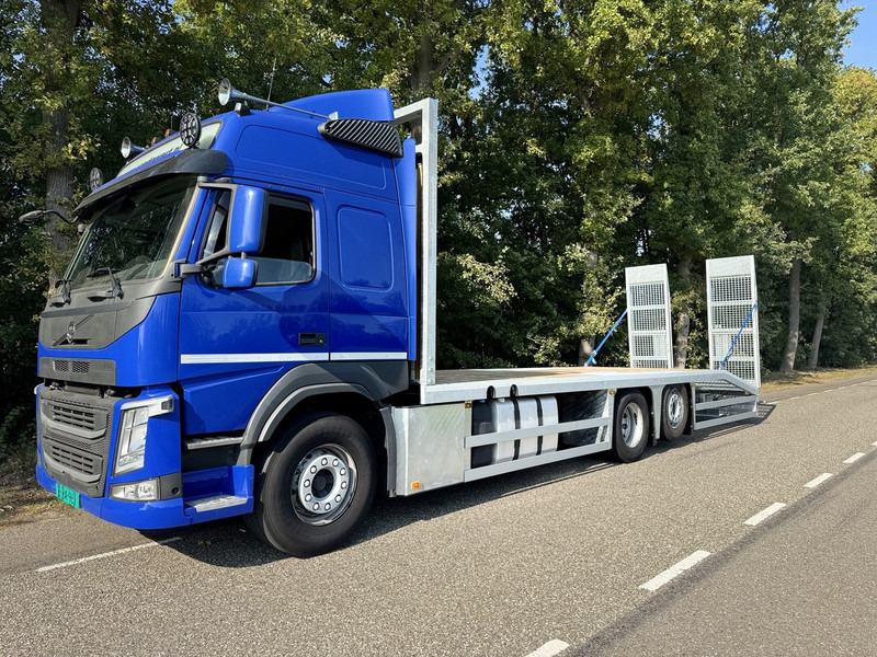 Volvo FM370 6X2 Machine Transporter / Oprij Vrachtwagen 2019 / EURO 6 / 550DKM / Steering Wheel / APK 11-2026 - Autószállító teherautó: 3 kép. Volvo FM370 6X2 Machine Transporter / Oprij Vrachtwagen 2019 / EURO 6 / 550DKM / Steering Wheel / APK 11-2026 - Autószállító teherautó: 3 kép.