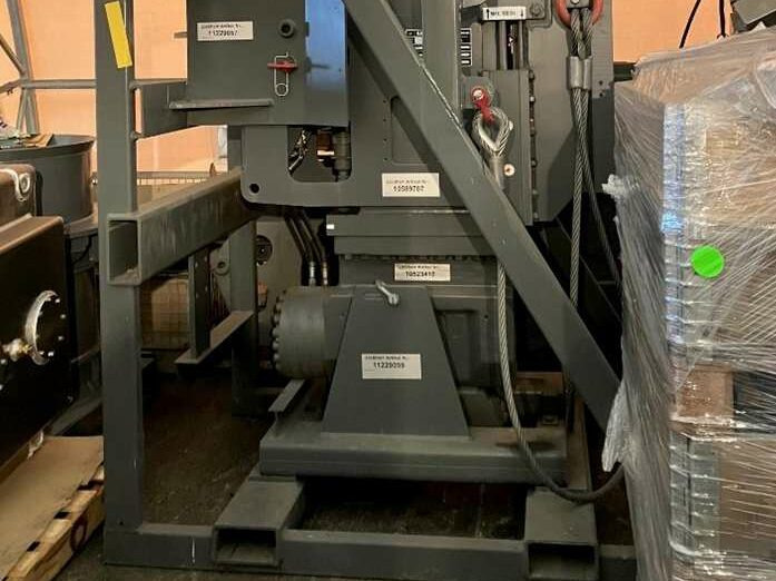 Liebherr 1100H vibro hammer - Cölöpverő: 1 kép. Liebherr 1100H vibro hammer - Cölöpverő: 1 kép.