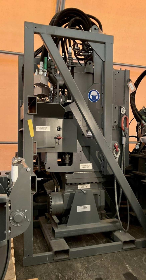Liebherr 1100H vibro hammer - Cölöpverő: 3 kép. Liebherr 1100H vibro hammer - Cölöpverő: 3 kép.