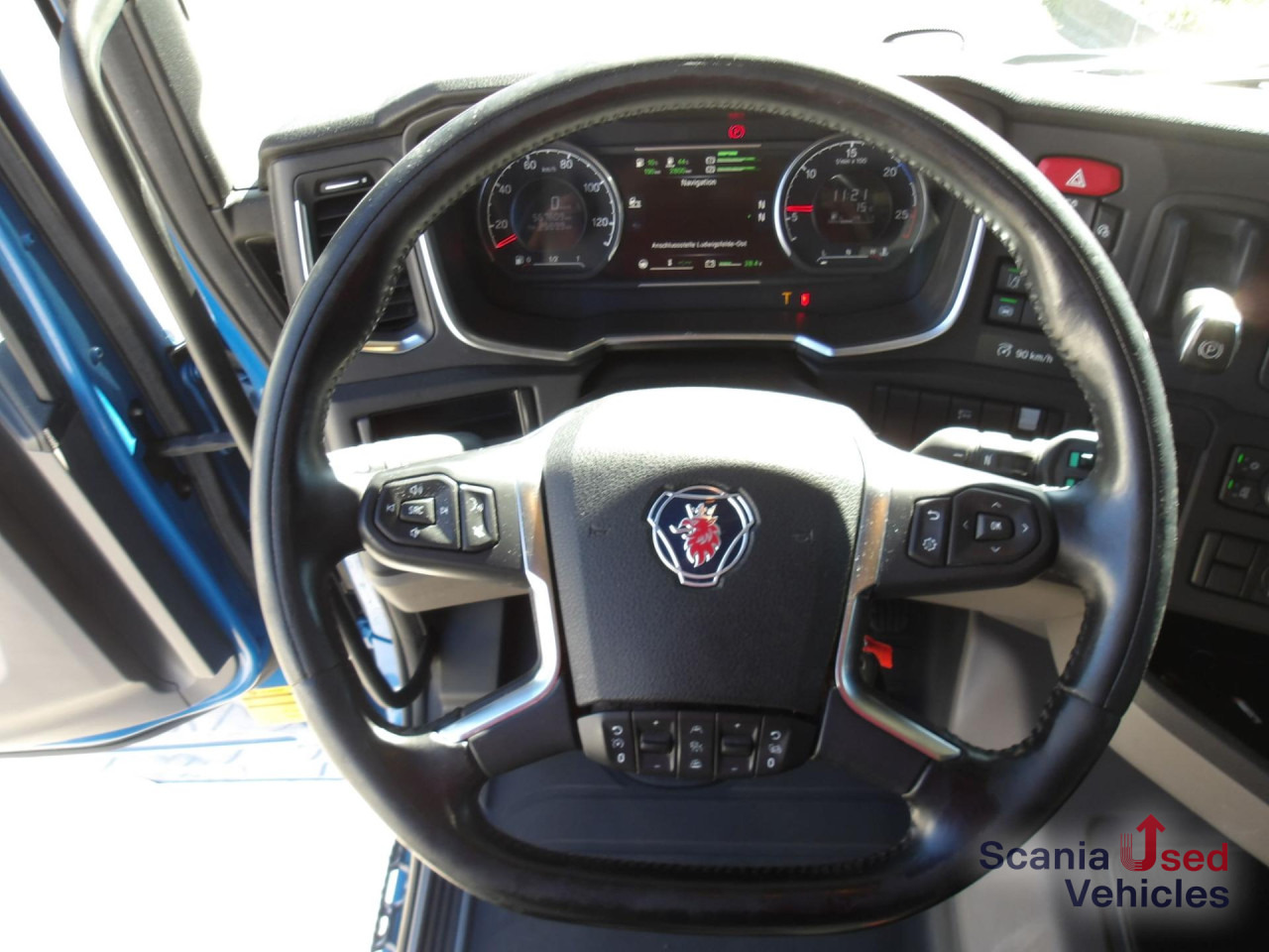 SCANIA R 450 A4x2NA / Hydraulikanlage / ALCOA / Navi - Nyergesvontató: 3 kép. SCANIA R 450 A4x2NA / Hydraulikanlage / ALCOA / Navi - Nyergesvontató: 3 kép.