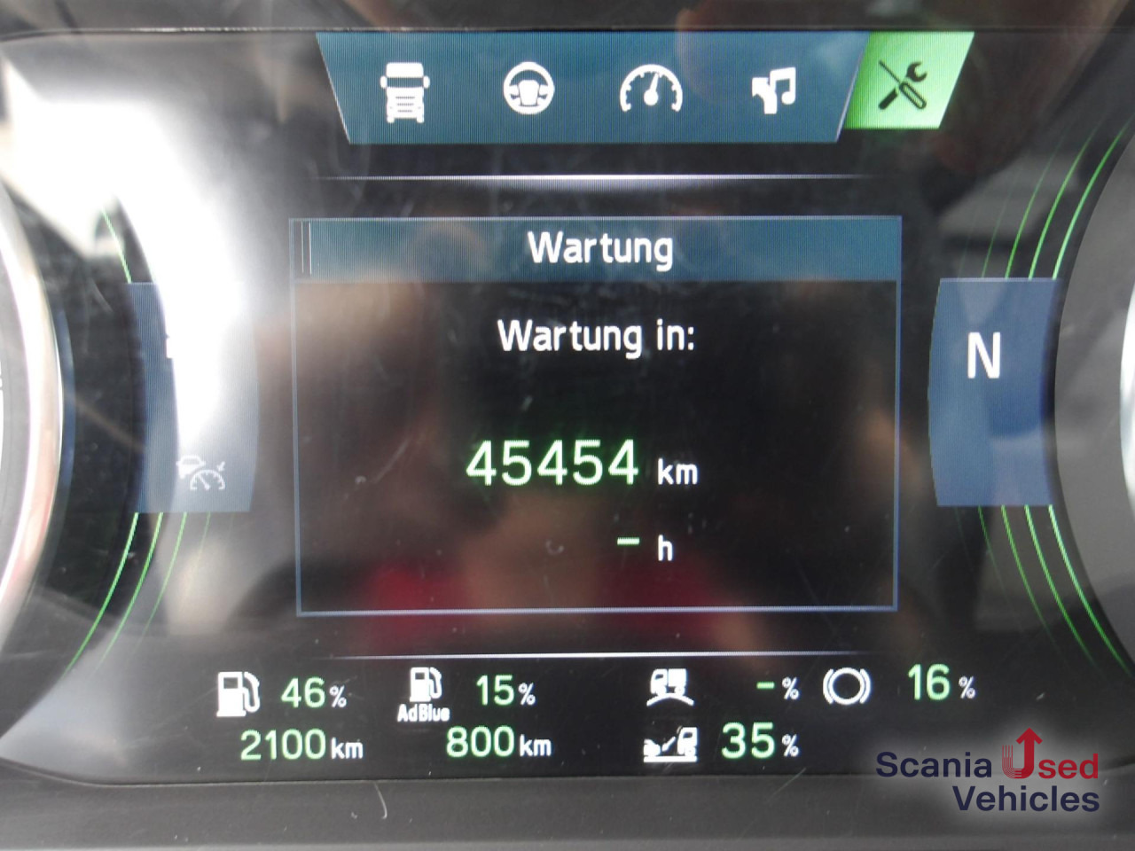 SCANIA R 460 A4x2NA - Nyergesvontató: 4 kép. SCANIA R 460 A4x2NA - Nyergesvontató: 4 kép.