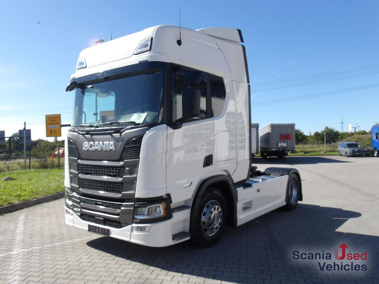 SCANIA R 460 A4x2NA - Nyergesvontató: 1 kép. SCANIA R 460 A4x2NA - Nyergesvontató: 1 kép.