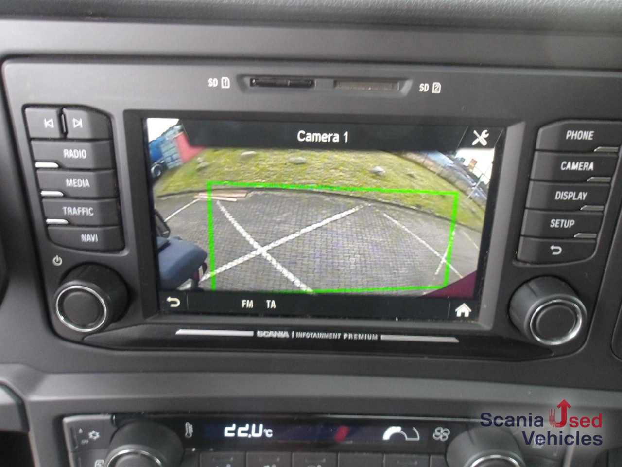 SCANIA G 360 B6x2*4NB / Full Air / Schwenkwand / 19 Pal. - Italszállító teherautó: 2 kép. SCANIA G 360 B6x2*4NB / Full Air / Schwenkwand / 19 Pal. - Italszállító teherautó: 2 kép.