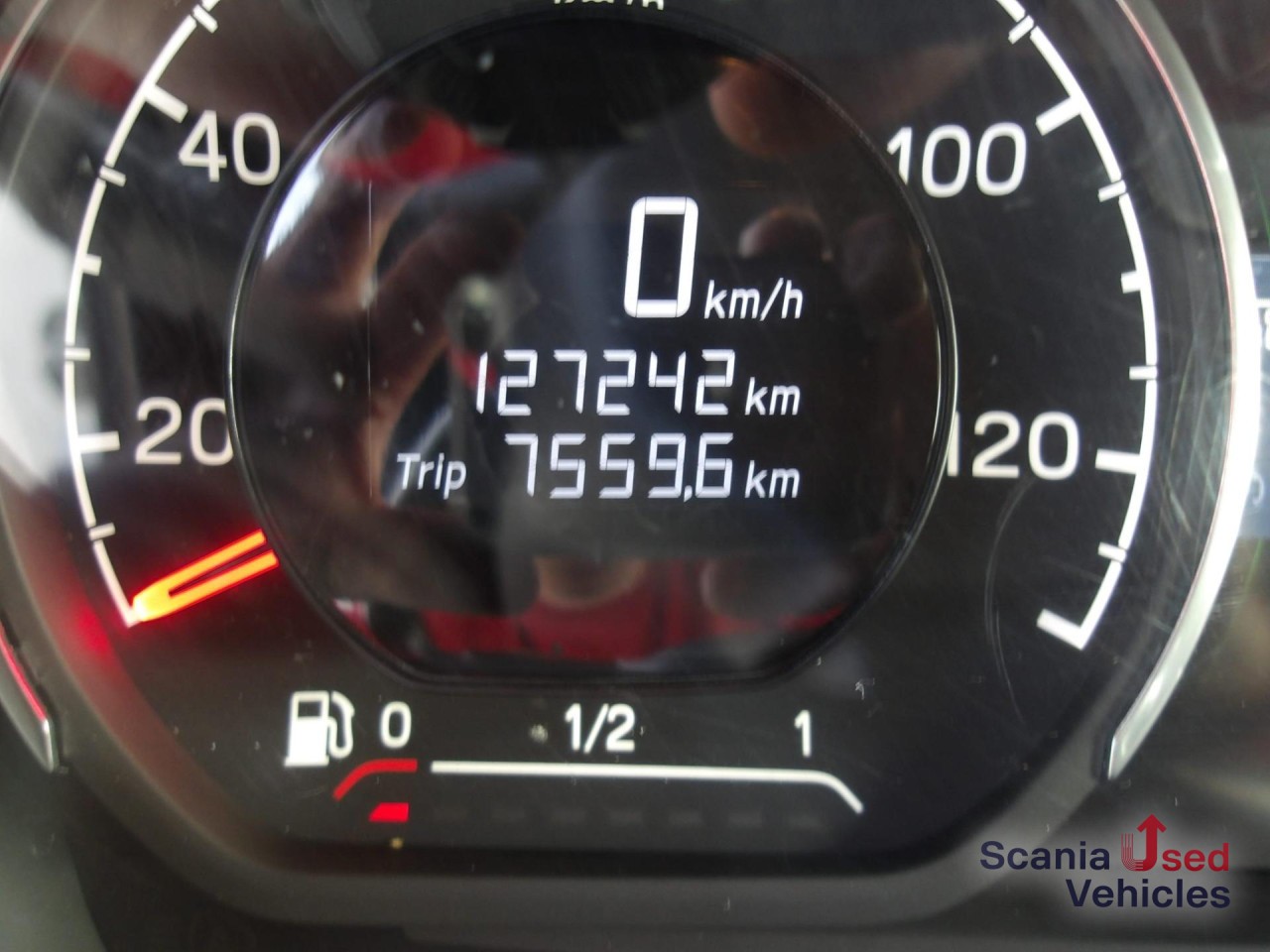 SCANIA P 320 B6x2*4LB / Full Air / Getränkefahrzeug - Italszállító teherautó: 4 kép. SCANIA P 320 B6x2*4LB / Full Air / Getränkefahrzeug - Italszállító teherautó: 4 kép.