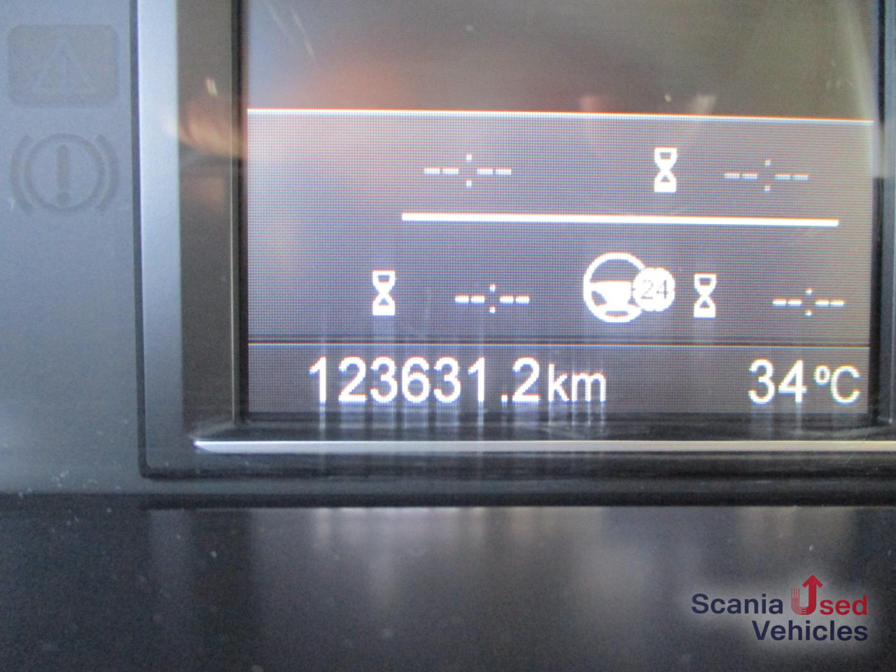 SCANIA P 320 DB6x2*4MLB EWERS Getränkeaufbau, 2 x AHK - Italszállító teherautó: 2 kép. SCANIA P 320 DB6x2*4MLB EWERS Getränkeaufbau, 2 x AHK - Italszállító teherautó: 2 kép.