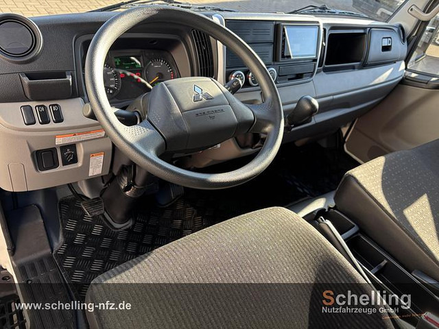 Interior photo 1: Billenőplatós teherautó FUSO 3C15