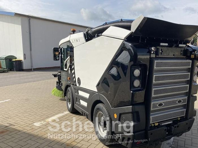 RASCO LYNX - Utcaseprő gép: 5 kép. RASCO LYNX - Utcaseprő gép: 5 kép.