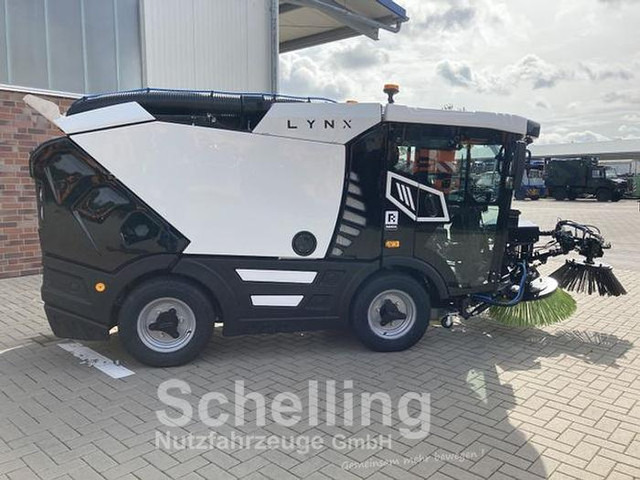 RASCO LYNX - Utcaseprő gép: 3 kép. RASCO LYNX - Utcaseprő gép: 3 kép.