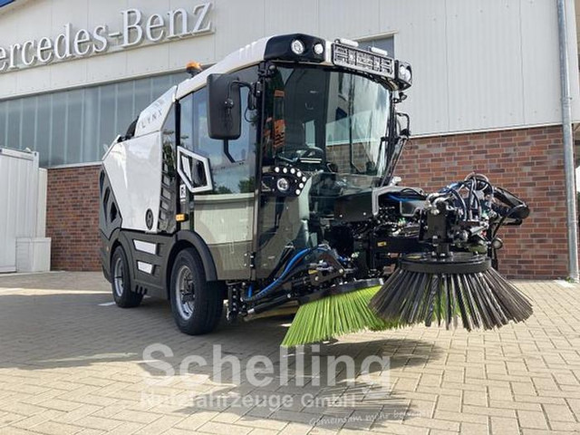 RASCO LYNX - Utcaseprő gép: 1 kép. RASCO LYNX - Utcaseprő gép: 1 kép.
