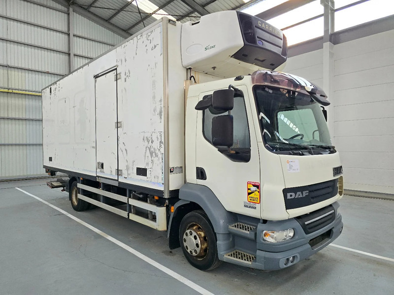 DAF LF 55.220 EURO 5 / CARRIER / MULTITEMPERATUUR / DHOLLANDIA - Hűtős teherautó: 3 kép. DAF LF 55.220 EURO 5 / CARRIER / MULTITEMPERATUUR / DHOLLANDIA - Hűtős teherautó: 3 kép.