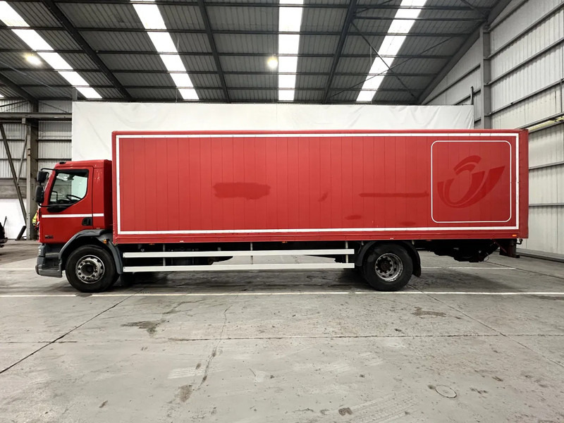 DAF LF 55.220 MANUEL - 4 PIECES-STUKS - Dobozos felépítményű teherautó: 2 kép. DAF LF 55.220 MANUEL - 4 PIECES-STUKS - Dobozos felépítményű teherautó: 2 kép.