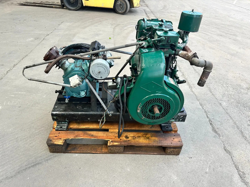 Ingersoll Rand 253 Piston air compressor - Légkompresszor: 2 kép. Ingersoll Rand 253 Piston air compressor - Légkompresszor: 2 kép.