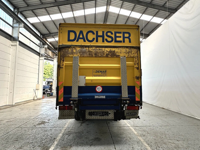 Iveco ML 120 AIRCO / EURO 5 - Dobozos felépítményű teherautó: 4 kép. Iveco ML 120 AIRCO / EURO 5 - Dobozos felépítményű teherautó: 4 kép.