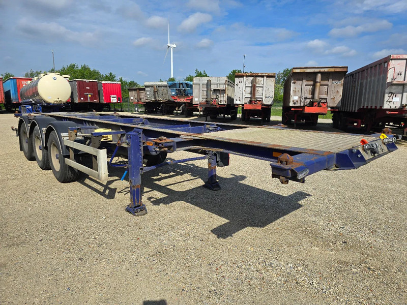 LAG O-3-39-LT / VIDEO / 30 ft - Félpótkocsi cserefelépítményes: 5 kép. LAG O-3-39-LT / VIDEO / 30 ft - Félpótkocsi cserefelépítményes: 5 kép.