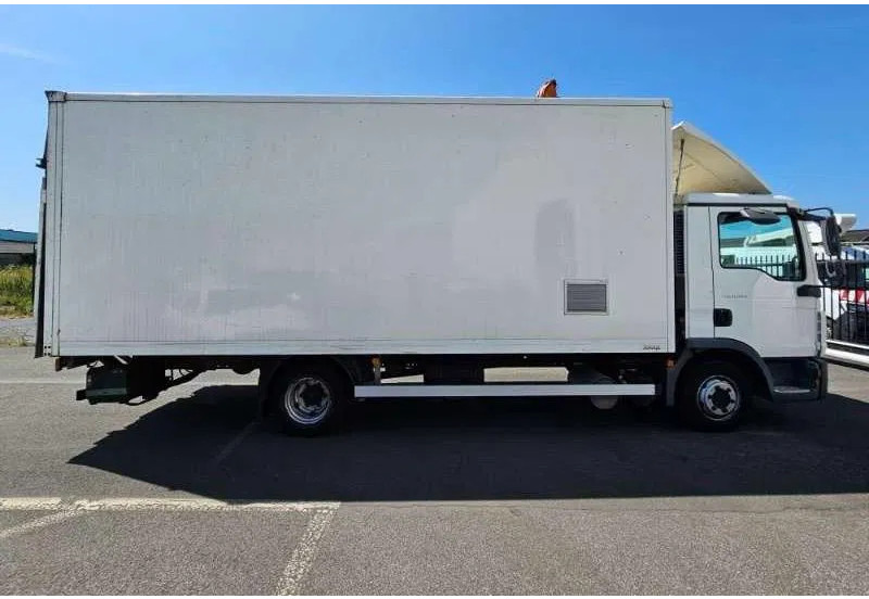 MAN TGL 8.180 met/avec/mit RINGFEDER / 203527 km - Dobozos felépítményű teherautó: 4 kép. MAN TGL 8.180 met/avec/mit RINGFEDER / 203527 km - Dobozos felépítményű teherautó: 4 kép.