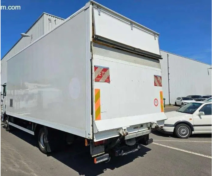 MAN TGL 8.180 met/avec/mit RINGFEDER / 203527 km - Dobozos felépítményű teherautó: 5 kép. MAN TGL 8.180 met/avec/mit RINGFEDER / 203527 km - Dobozos felépítményű teherautó: 5 kép.