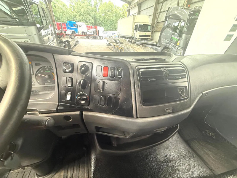 Dobozos felépítményű teherautó Mercedes-Benz Atego 922 DAUTEL LIFT / HAYON / BLATT-BLATT/LAMMES-LAMMES/ EURO3 / MANUAL: 13 kép.
