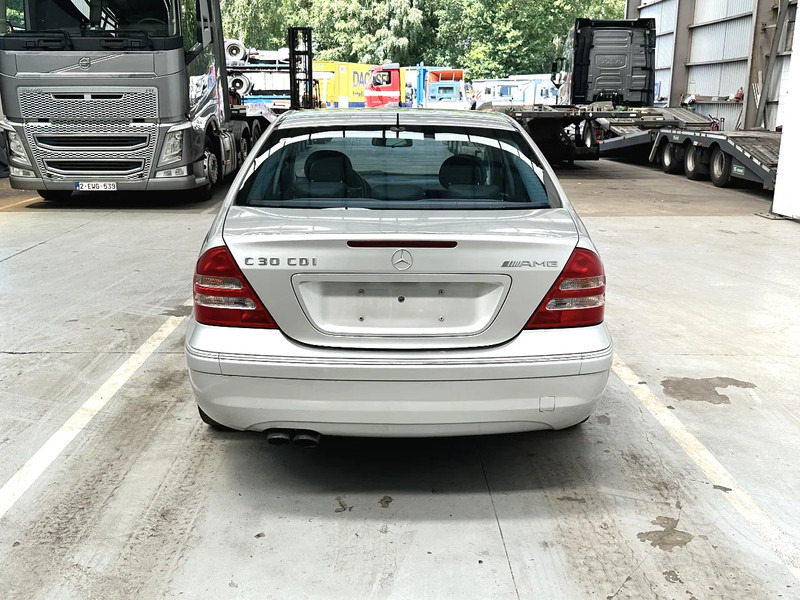 Mercedes-Benz C-Klasse C30 CDI / AMG /DIESEL TURBO 33795 km - Autó: 4 kép. Mercedes-Benz C-Klasse C30 CDI / AMG /DIESEL TURBO 33795 km - Autó: 4 kép.
