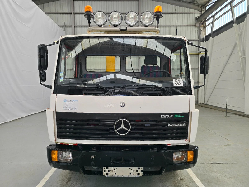 Mercedes-Benz E 1217 - BR 9 / LAMMES - BLATT - SPRING / EFFER KRAAN / DHOLLANDIA - Platós teherautó, Darus autó: 2 kép. Mercedes-Benz E 1217 - BR 9 / LAMMES - BLATT - SPRING / EFFER KRAAN / DHOLLANDIA - Platós teherautó, Darus autó: 2 kép.