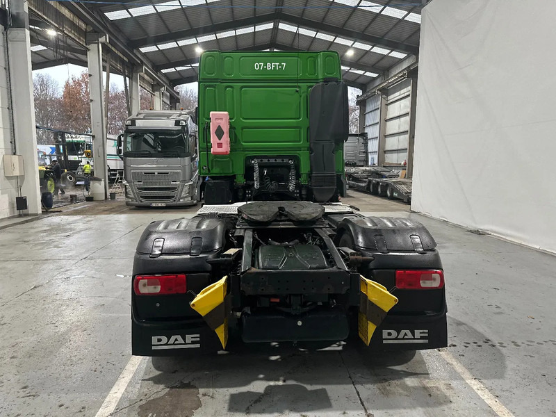 DAF XF 106.440 Spacecab - STANDAIRCO - Nyergesvontató: 4 kép. DAF XF 106.440 Spacecab - STANDAIRCO - Nyergesvontató: 4 kép.