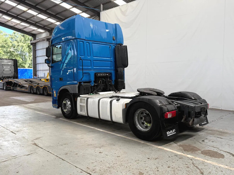 DAF XF 440 EURO 6 / AIRCO - Nyergesvontató: 3 kép. DAF XF 440 EURO 6 / AIRCO - Nyergesvontató: 3 kép.