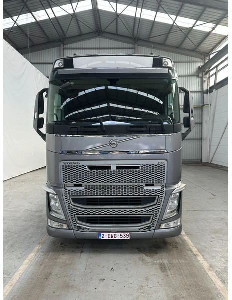Nyergesvontató Volvo FH 13.460 Globetrotter / 6x2 / VEB / 469612 km / EURO 6 /PTO: 7 kép.