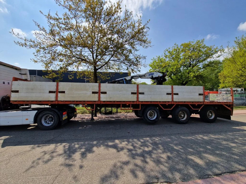 Pacton 3 AS ZONDER KRAAN / SANS GRUE - Platós félpótkocsi: 4 kép. Pacton 3 AS ZONDER KRAAN / SANS GRUE - Platós félpótkocsi: 4 kép.