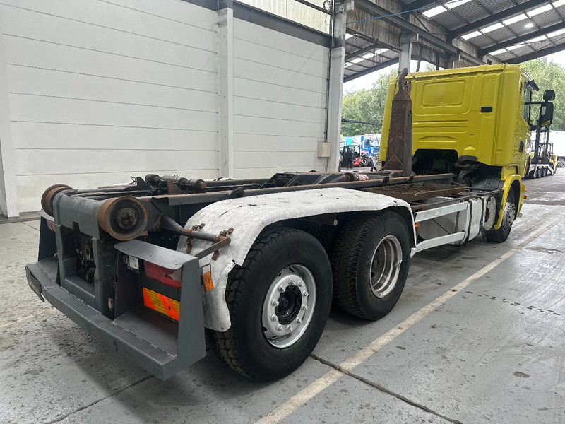 Scania R420 6x2 / Leebur - Horgos rakodó teherautó: 5 kép. Scania R420 6x2 / Leebur - Horgos rakodó teherautó: 5 kép.