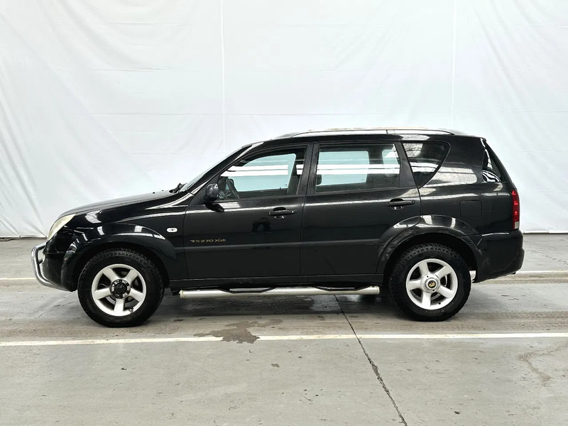 SsangYong Rexton AIRCO / LEATHER / MOTEUR MERCEDES - MERCEDES MOTOR - Autó: 2 kép. SsangYong Rexton AIRCO / LEATHER / MOTEUR MERCEDES - MERCEDES MOTOR - Autó: 2 kép.