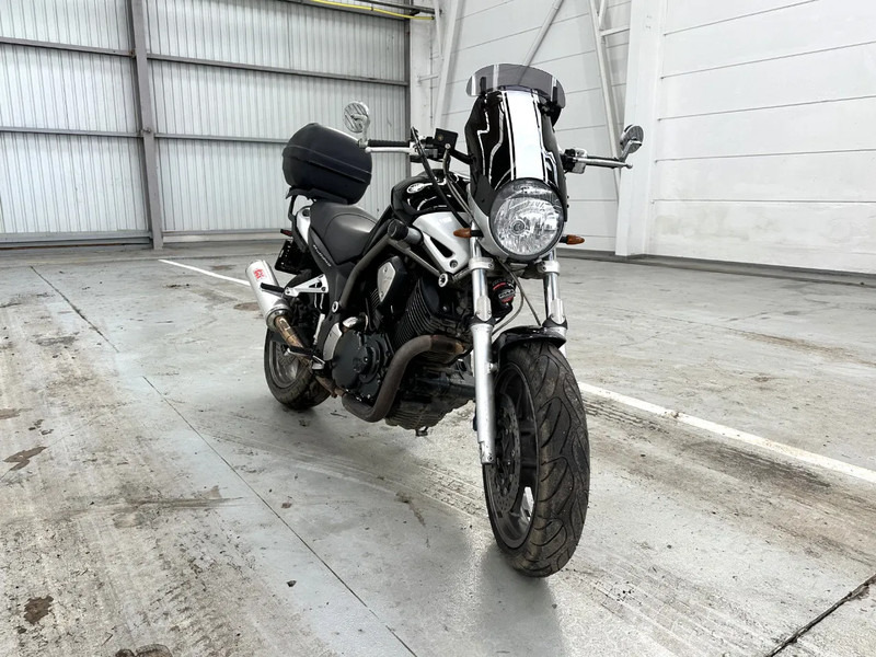 Yamaha Bulldog 1100 BT - Motorkerékpár: 2 kép. Yamaha Bulldog 1100 BT - Motorkerékpár: 2 kép.