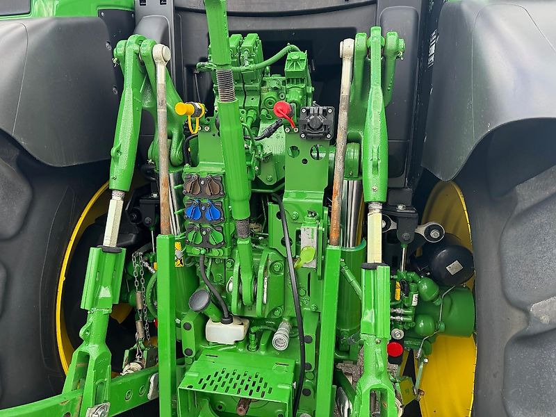 John Deere 6R155 AP 50KM COMMAND-PRO 2023 1190 UUR!!! - Traktor: 4 kép. John Deere 6R155 AP 50KM COMMAND-PRO 2023 1190 UUR!!! - Traktor: 4 kép.